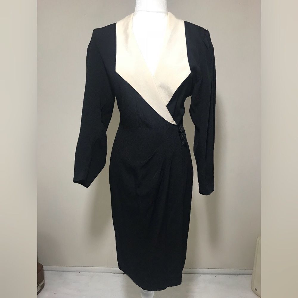 Black Dress with White Detail byBarbaraBarbara.